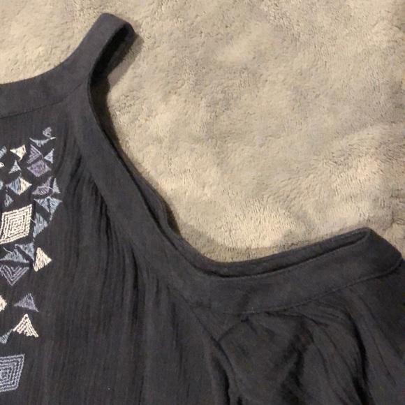 Hollister Cold Shoulder Long Sleeve - Picture 2 of 6